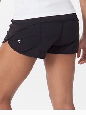 Lululemon Ivivva Girl’s Black Speedy Running Shorts yoga size 10